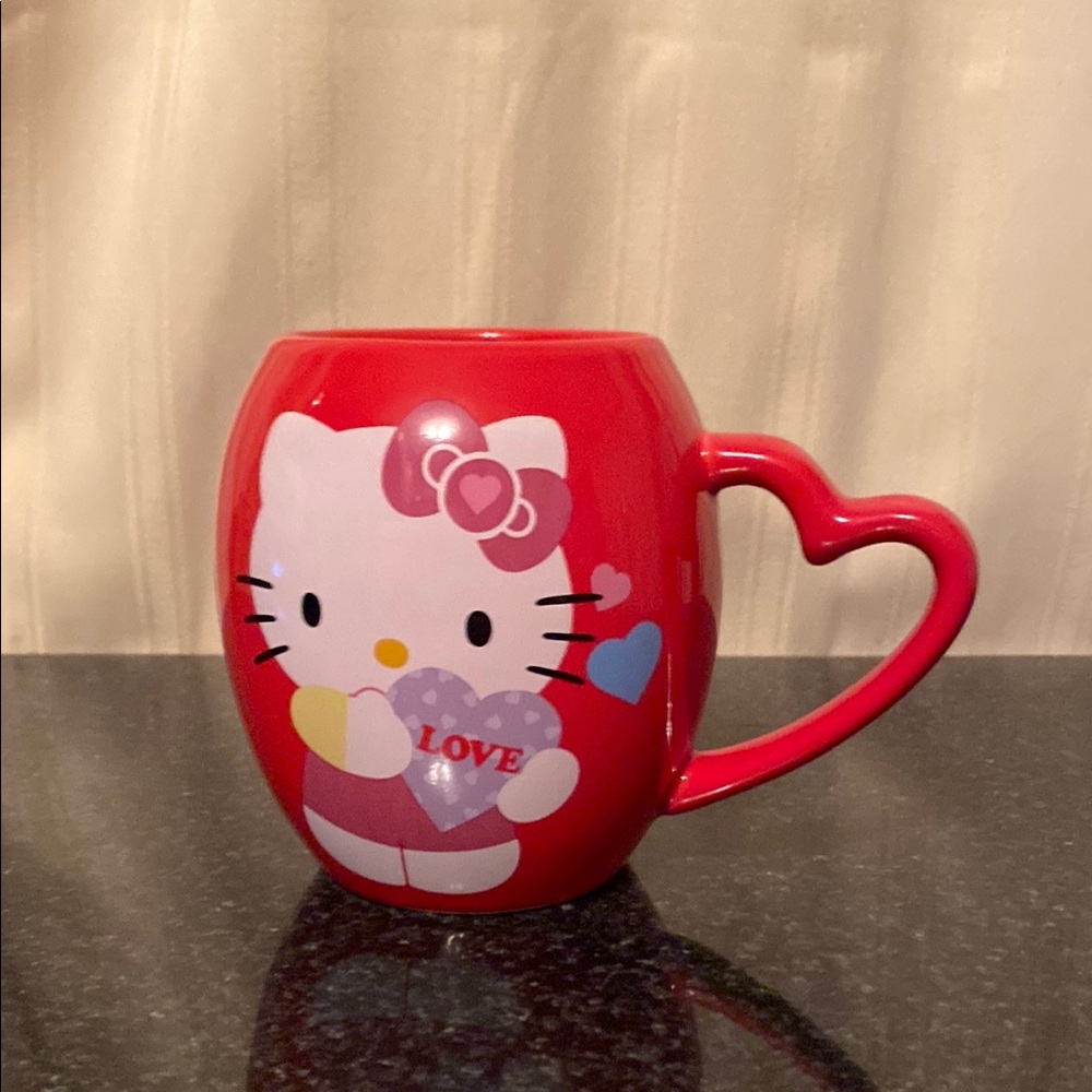 Hello Kitty Mug with Heart Handle